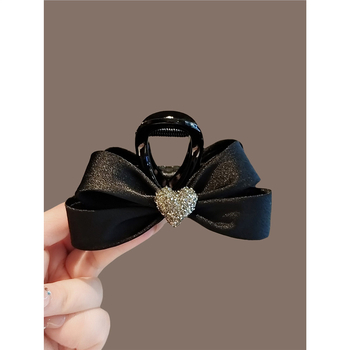 Täiustatud Rhinestones Love Bow Grab Clip naiste tipptasemel seljapea haikala klamber keskmise suurusega pontšo klamber ülemine klamber juuksenõel