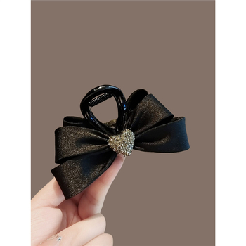 Täiustatud Rhinestones Love Bow Grab Clip naiste tipptasemel seljapea haikala klamber keskmise suurusega pontšo klamber ülemine klamber juuksenõel