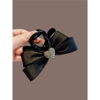 Täiustatud Rhinestones Love Bow Grab Clip naiste tipptasemel seljapea haikala klamber keskmise suurusega pontšo klamber ülemine klamber juuksenõel