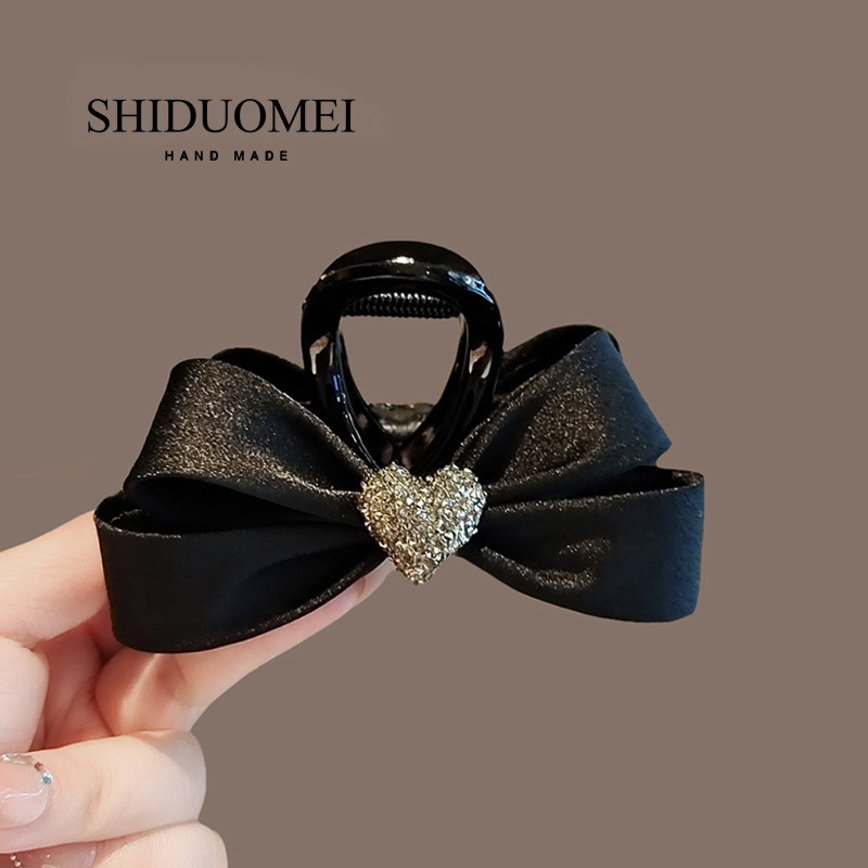 Täiustatud Rhinestones Love Bow Grab Clip naiste tipptasemel seljapea haikala klamber keskmise suurusega pontšo klamber ülemine klamber juuksenõel