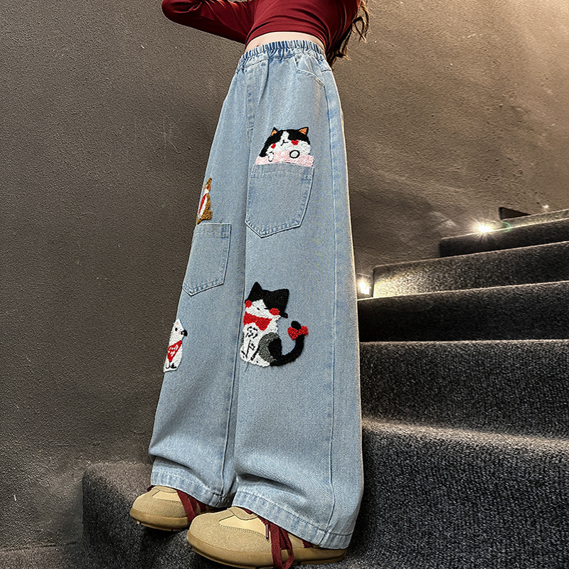 Puff Light armsad kutsikakleebisega teksad kevadel ja sügisel uued naiste lühikesed laiad jalad sirged püksid