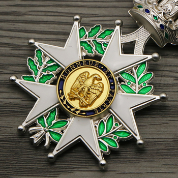 Σε απόθεμα αντίγραφο Γάλλος Αυτοκράτορας Ναπολέων Ανώτερος Ιππότης Αξιωματικός Σώματος της Τιμής Μετάλλιο της Λεγεώνας της Τιμής