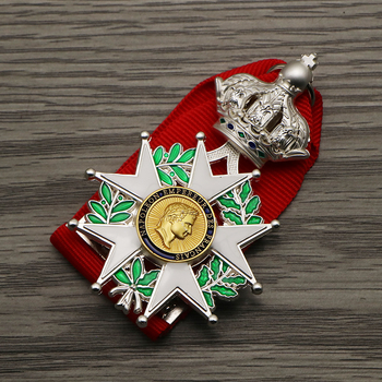 Σε απόθεμα αντίγραφο Γάλλος Αυτοκράτορας Ναπολέων Ανώτερος Ιππότης Αξιωματικός Σώματος της Τιμής Μετάλλιο της Λεγεώνας της Τιμής