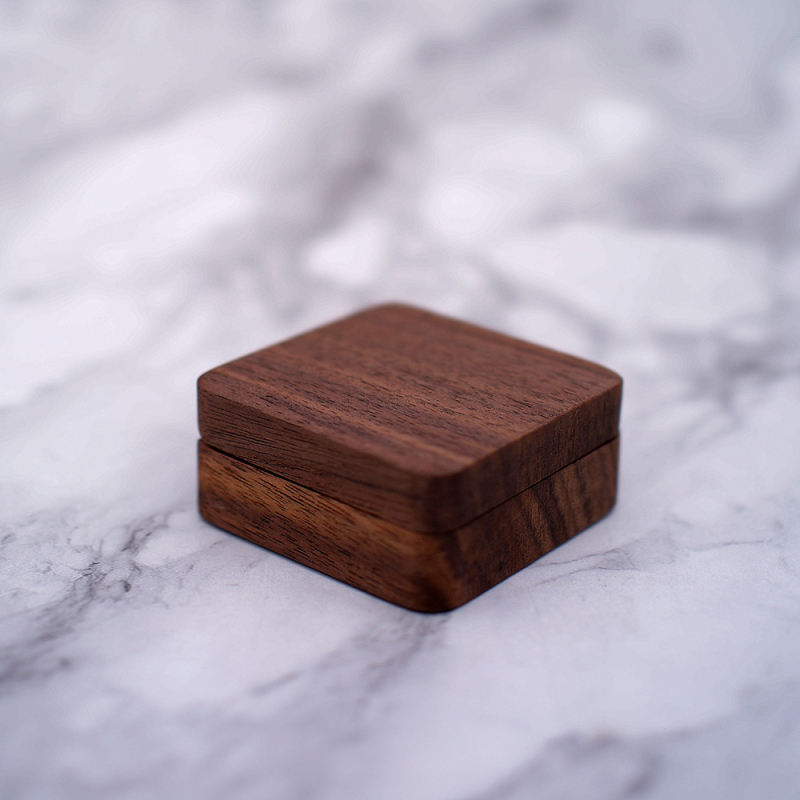 Ehted, luksuslik abielusõrmuste karp, kaelakee, ettepanekute tseremoonia, teemantsõrmuste karp, pulmavahetus, puidust sõrmuste karp