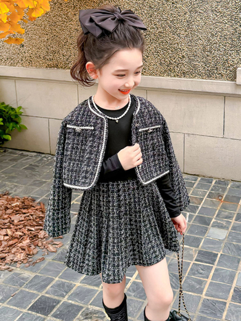 Κοριτσίστικο ανοιξιάτικο και φθινοπωρινό κοστούμι 2025 Νέο ανοιξιάτικο γλυκό φωτεινό μετάξι με άρωμα για μωρά, σετ δύο τεμαχίων με κορεάτικη βεντάλια