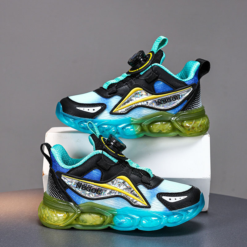 Poiste spordijalatsid 2025. aasta uued kevad- ja sügisjalatsid. Hingavad ja mugavad, pöörleva pandlaga, keskmised ja suured poiste jooksujalatsid. Trendikad.