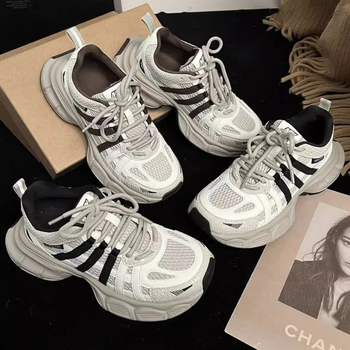 Madingi 2025 m. pavasario nauji storapadžiai, ūgį didinantys tėčio bateliai moterims, vienspalviai, suvarstomi universalūs sportiniai laisvalaikio bateliai