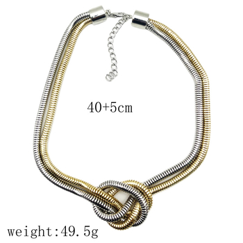 Νέο Ευρωπαϊκό και Αμερικανικό Ρετρό Εξατομικευμένο Κολιέ με Κόκκο Φιδιού σε Στυλ Μεταλλικής Αλυσίδας Κλειδαριάς που Ταιριάζει σε Χρώματα