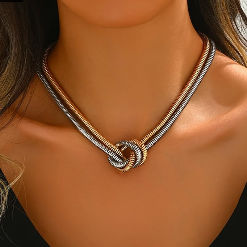 Nou colier european și american retro personalizat de nișă cu nod de șarpe cu os, stil Ins, lanț de claviculă la modă, stil metalic, potrivit pentru culori