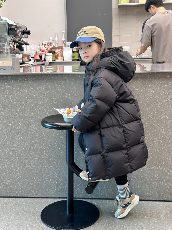 Meiteņu garā dūnu jaka 2025. gada ziemai Jauns bērnu apģērbs Kokvilnas virsdrēbes Bērnu bieza, ļoti auksta, pāri ceļgaliem sniedzoša, balta pīles dūnu jaka