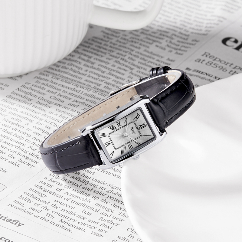 Ruishi Kaiyue Noua Modă Dreptunghiulară Ceas de damă Curea de damă High-end Retro Simplu Piatră Mică