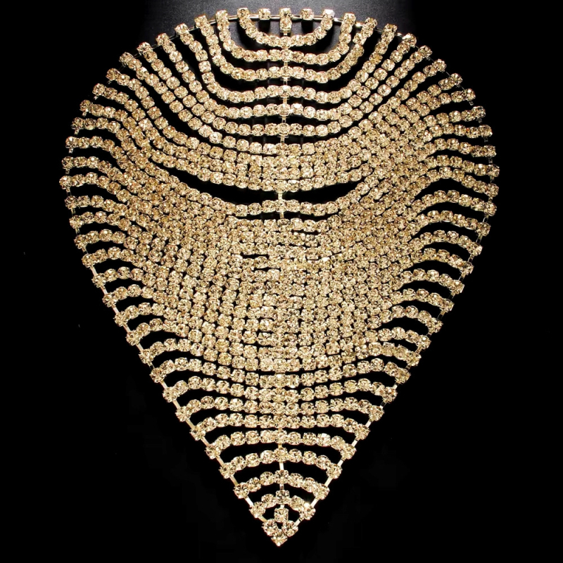 AliExpressis müüdavad mitmekihilised juukseketid, lihtsad Euroopa ja Ameerika stiilis välgatavad rhinestones peakatted, moeetenduste etenduste juukseaksessuaarid