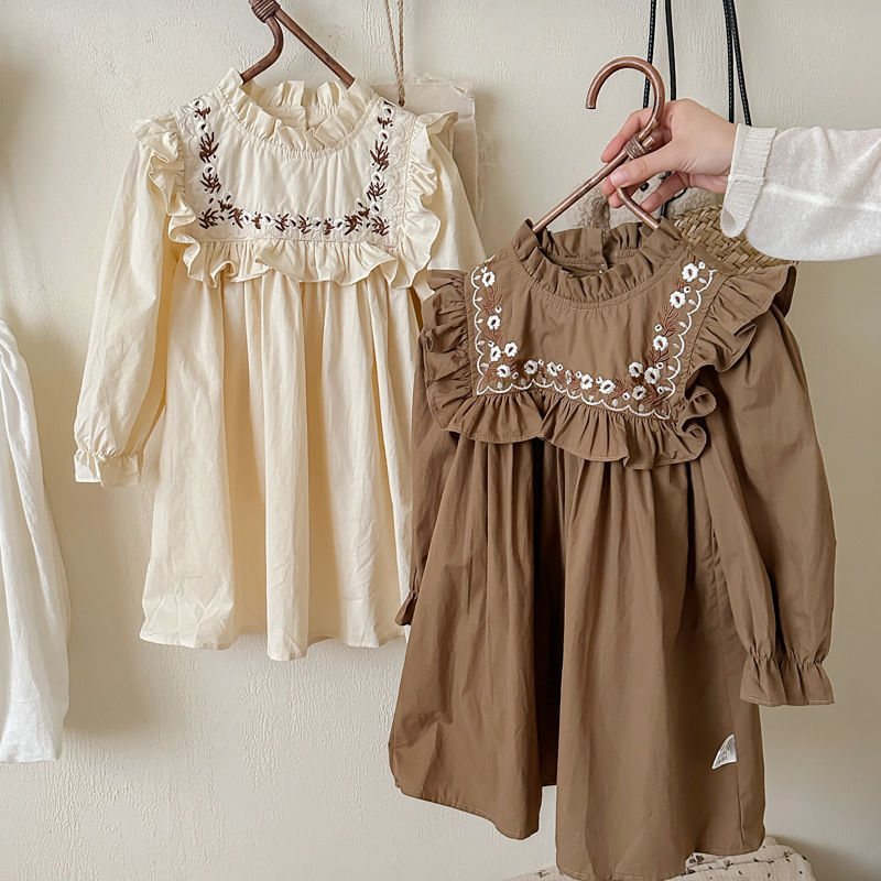 Rochie de fete cu broderie retro de pădure și flori, toamna 2024, guler înalt, volane din dantelă, rochie de prințesă pentru copii, mâneci lungi