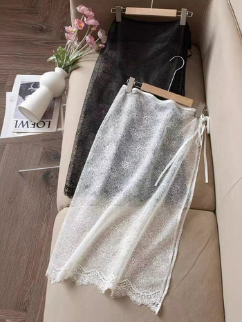 Νέα κορεάτικη φούστα με κορδόνια στο πλάι, μεσαίου μήκους, σε all-match στυλ, με γλυκιά δαντέλα και κουρτίνα από πλέγμα