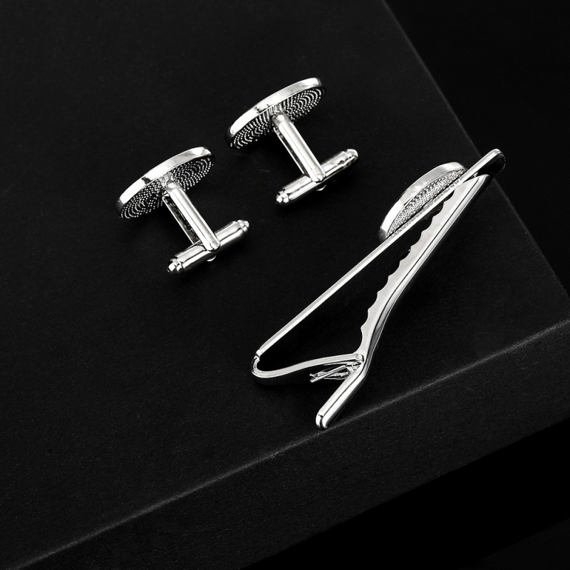 Euroopa ja Ameerika filmi- ja televisiooni lisaseadmed Super Man Batman Mansetinööbid Meeste äriline prantsuse särk Mansetinööbid Lipsuklamber