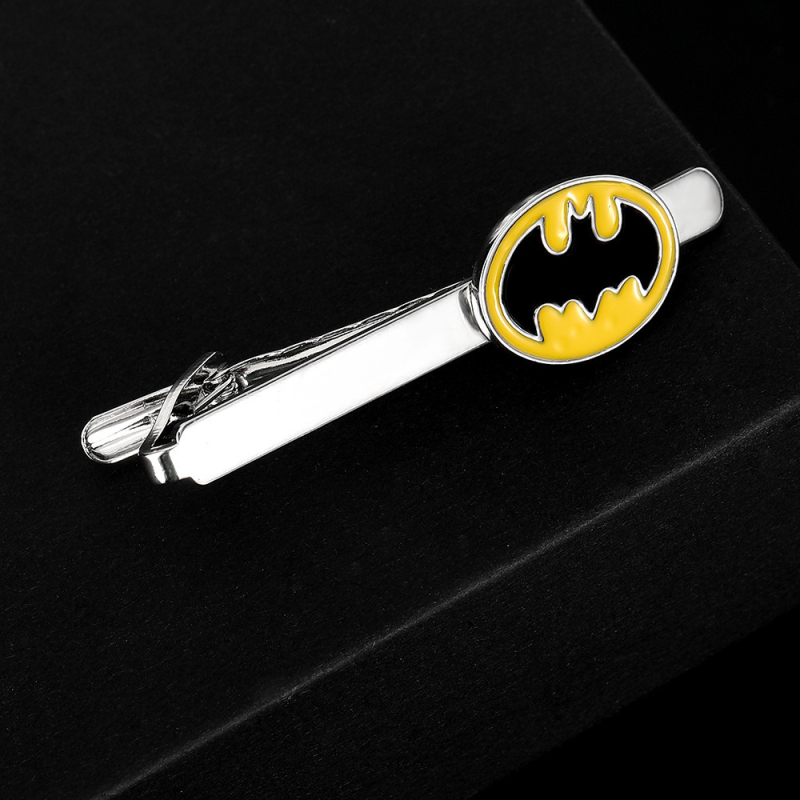 Euroopa ja Ameerika filmi- ja televisiooni lisaseadmed Super Man Batman Mansetinööbid Meeste äriline prantsuse särk Mansetinööbid Lipsuklamber