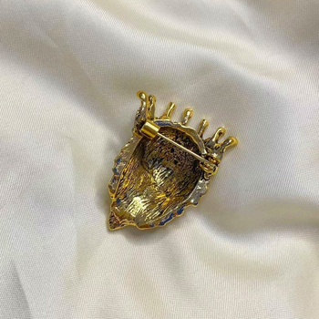 Broșe retro cu leu european și american, ace cu coroană de pajiște, accesorii pentru haine pentru bărbați și femei, en-gros în stoc