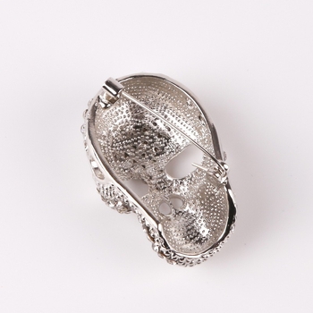 Amazon határokon átnyúló, népszerű, csúcskategóriás, divatos koponya bross, gyémántokkal kirakott, sokoldalú férfi ruházati kitűzők