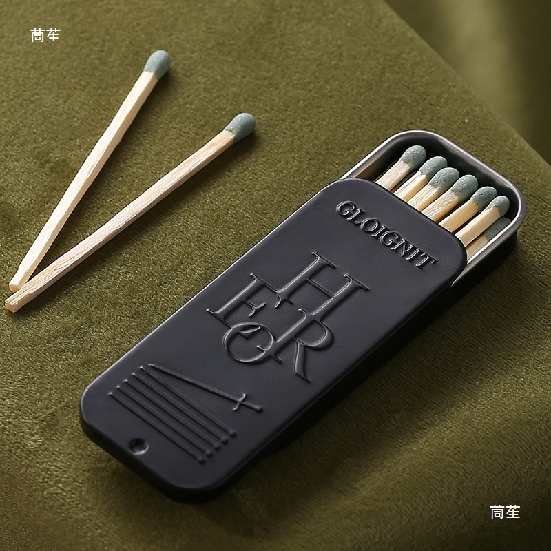 Tiku 6,5 cm pikkune reljeefne rauast kast vana toru süüte sigaretisüütaja tööriist avariitik