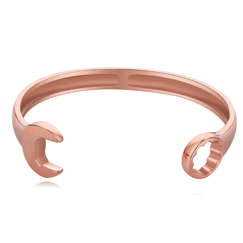 Tarpvalstybinė nauja titano plieno mados asmenybė madinga, stilinga vyriška atvira nerūdijančio plieno veržliarakčio apyrankė šaltinio gamyklos didmeninė prekyba