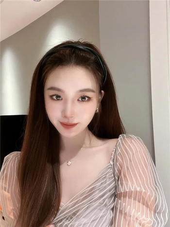 Δερμάτινα πλεκτά μαλλιά υψηλής ποιότητας γυναικείο γαλλικό στυλ απλό χείλος μαλλιών στο διαδίκτυο δημοφιλές νέο στυλ 2022 κομψό στάμπες μαλλιών αξεσουάρ μαλλιών ενηλίκων