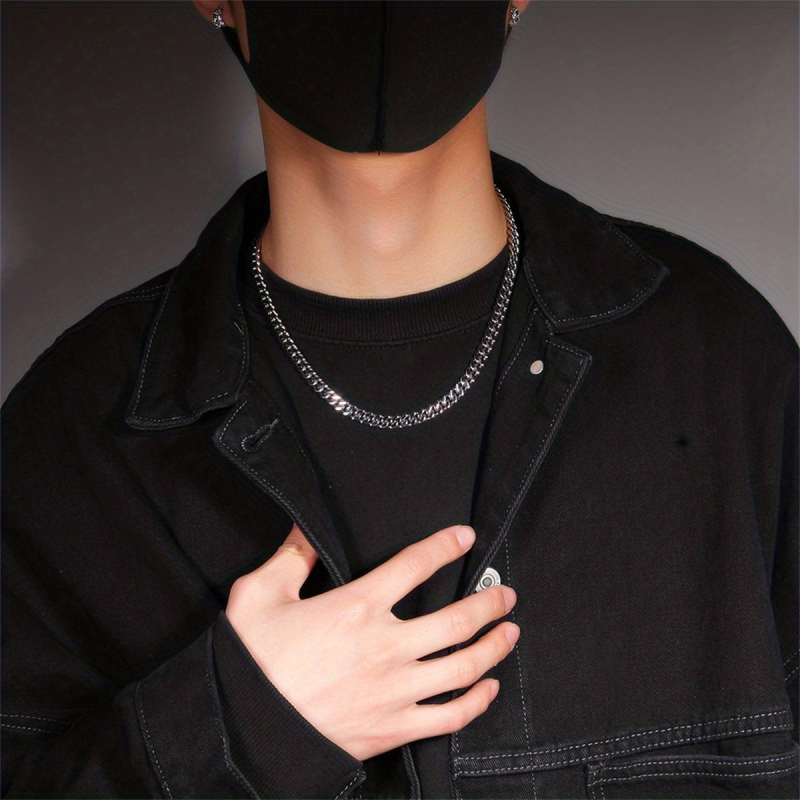 Vīriešu pārrobežu kaklarota, četrpusēji slīpēta nerūsējošā tērauda Kubas ķēdes šifrēšanas ķēde, plakana sprādze, treknrakstā hiphopa kaklarota