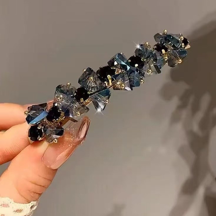 Käsitsi valmistatud helmestega kristalljuuksenõel, elegantne küljetukk, peen ja graatsiline tähistaevasilma kujundusega vedruklamber