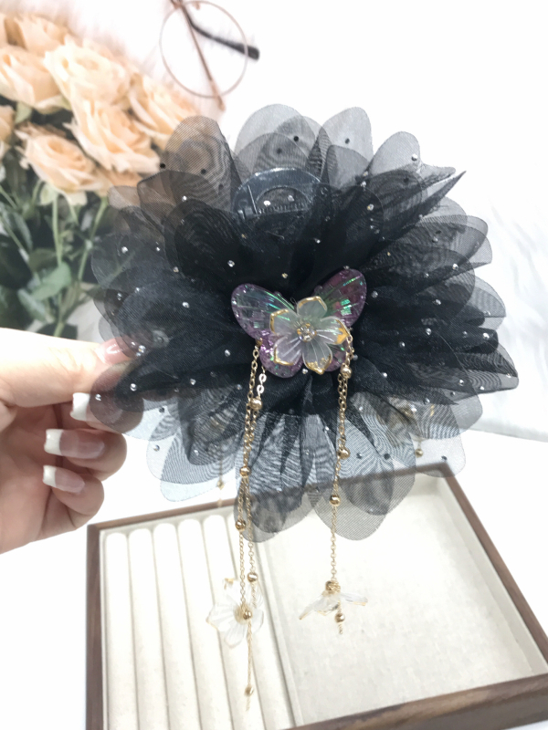 Kevad ja suvi 2025 uued kuldsed oksad ja jadelehed, tutiga lill, suudlus, haarav võrklill, elegantne universaalne haikangas