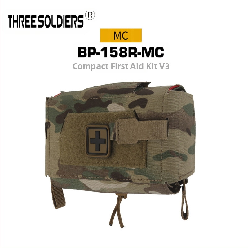 Taktikaline vest-vöö Molle, mis on varustatud väikese meditsiinilise kaasaskantava kiirvabastusega meditsiinikotiga V3