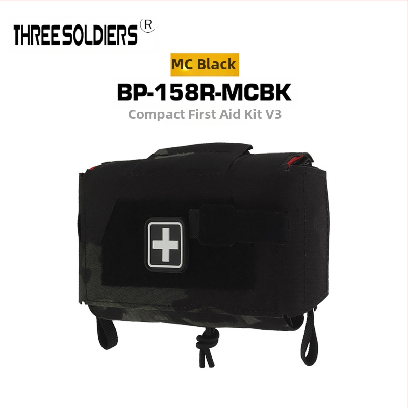 Taktikaline vest-vöö Molle, mis on varustatud väikese meditsiinilise kaasaskantava kiirvabastusega meditsiinikotiga V3