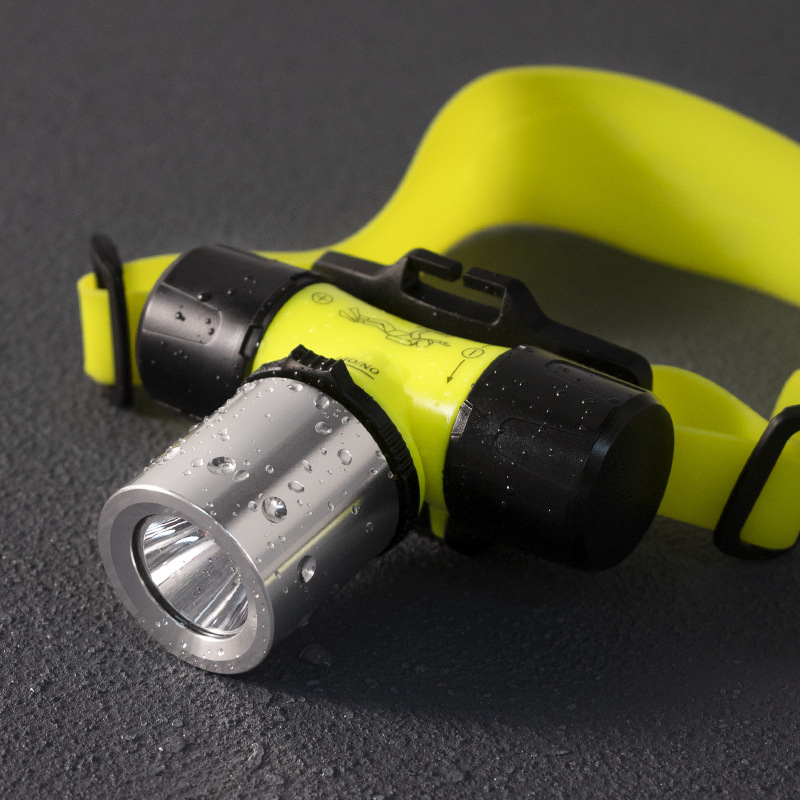 Ilgai tarnaujantis, stiprus dviračių priekinis žibintas, dvigubos paskirties šviesa, itin ryškus profesionalus T6 lempos karoliukas, tinkantis nardyti jūroje