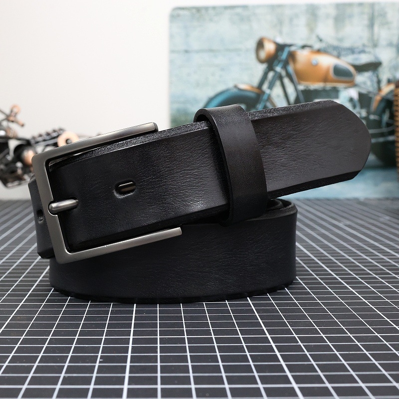 Lihtsa vabaaja meeste käsitsi valmistatud värvilise koputusmustriga naturaalsest esimese kihi lehmanahast vööst loode-nahast vöö