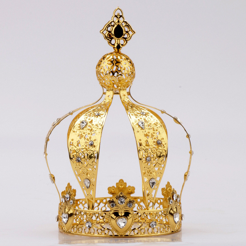 Kuum müük lossi pühadekroonikaunistus pulmapeo kaunistused jumalanna pühadekujuline kroon piiriülesed plahvatused