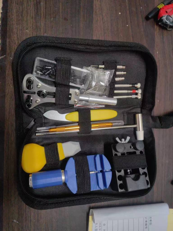 Инструменти за ремонт на маса Гуандун Шенжен 147 броя комплект инструменти за костюми за задна част, хардуерни инструменти, пълен комплект