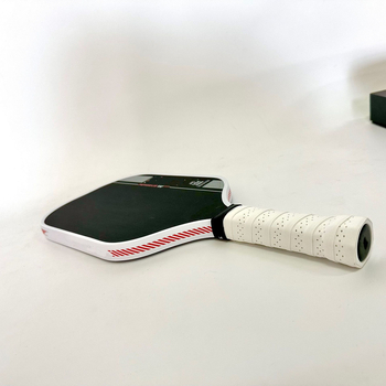 Вътрешното ядро от четвърто поколение GEN 4 отговаря на сертификата на USAPA за подобряване на стабилността, контролируемостта и високата еластичност на ракетата.