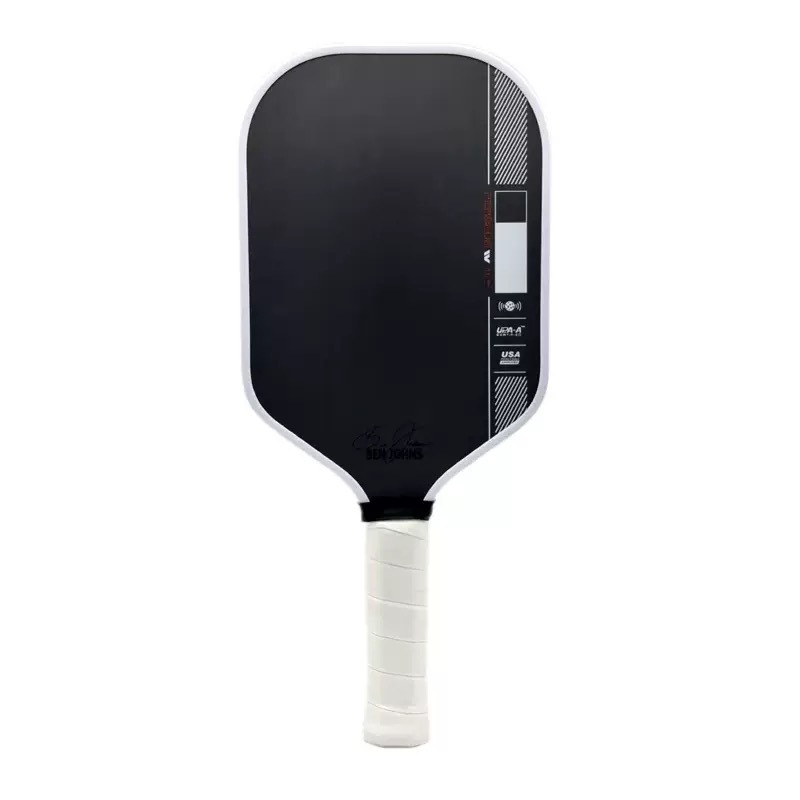 Вътрешното ядро от четвърто поколение GEN 4 отговаря на сертификата на USAPA за подобряване на стабилността, контролируемостта и високата еластичност на ракетата.