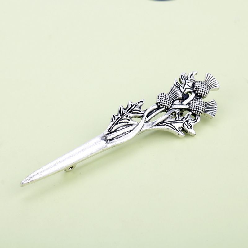 Piiriülene tarne, Euroopa ja Ameerika retrohõnguline Šoti rahvuslik ohakapross, korsettpross, iidse lahinguvälja legend, lisatarvikud