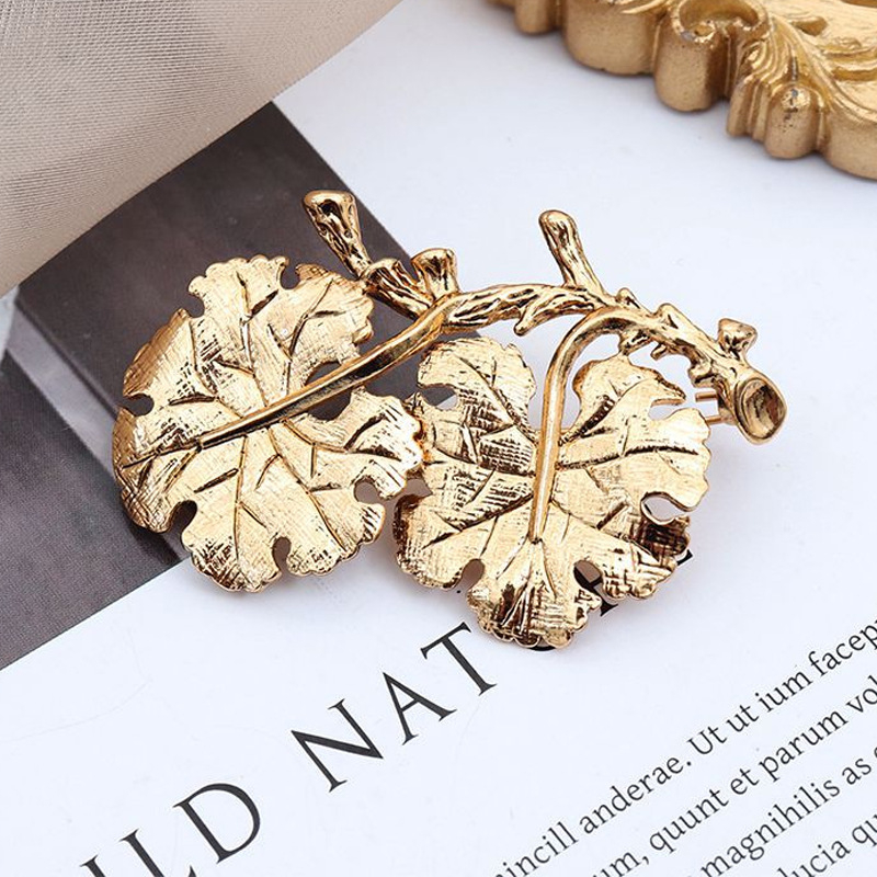 Vintage Pastoral Mori päevalillelehtedega pross, naiste mantli, hernehirmutise ja õlasalliga, loominguline lill, laos, hulgimüügis