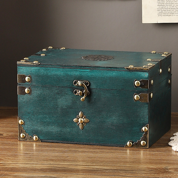 Retro puidust lukustatav lauakonksuga hoiukarp, puidust kast, majapidamistarvete hoiustamine, fotorekvisiidid, nostalgilised kaunistused