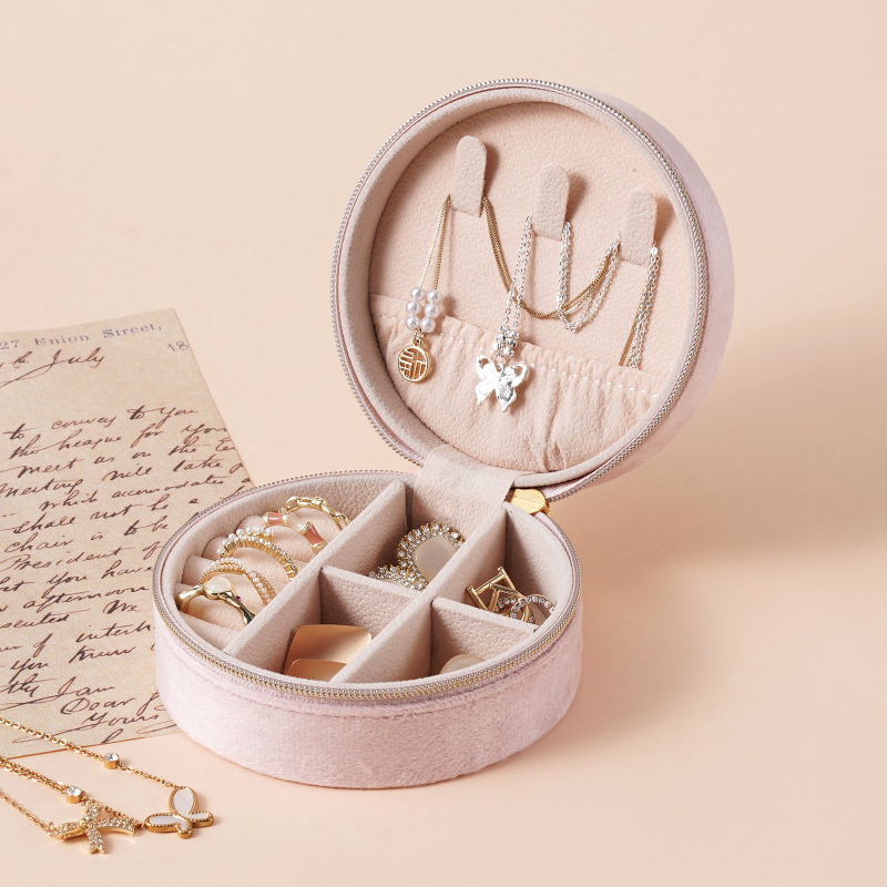 Piiriülene otsetarne sametist ehete hoiukarp reisimiseks kaasaskantav ehtekarp kõrvarõngaste kaelakee sõrmuse ehtekarp