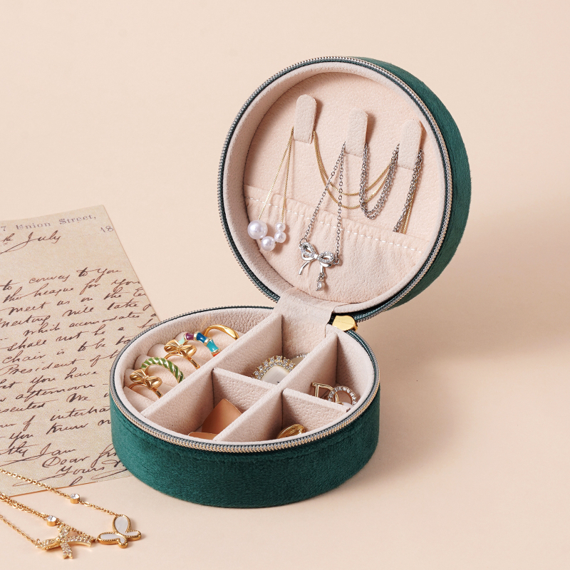 Piiriülene otsetarne sametist ehete hoiukarp reisimiseks kaasaskantav ehtekarp kõrvarõngaste kaelakee sõrmuse ehtekarp