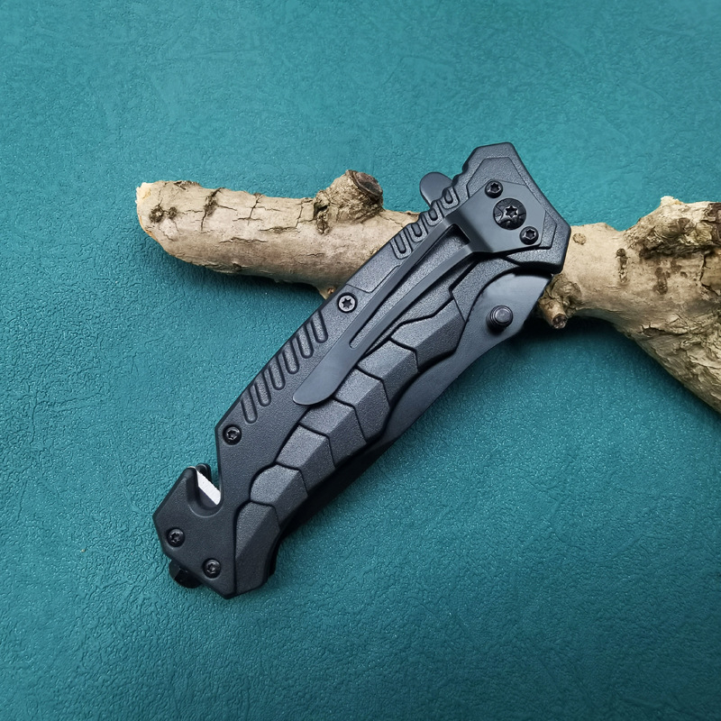 Hulgimüük õues kasutatava nuga kokkupandav nuga põgenemiskoti tööriist enesekaitseks mõeldud hambanuga puuviljanuga telkimisnuga jagatud kiirvoltiv nuga