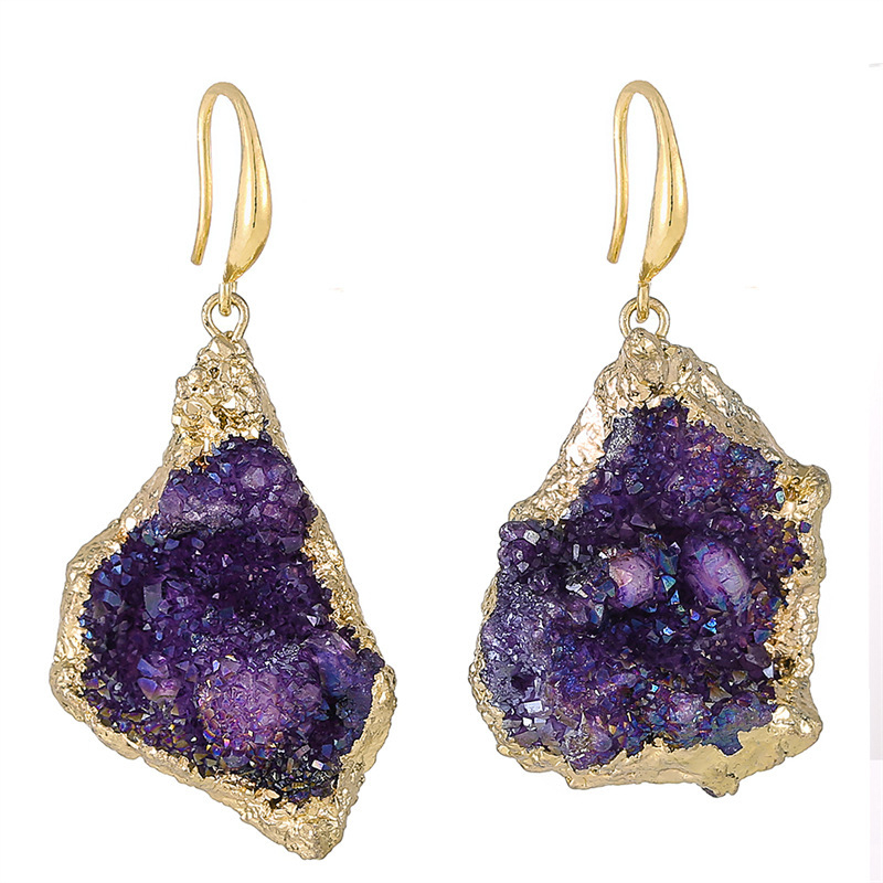 Europietiški ir amerikietiški aksesuarai, natūralaus krištolo ryšulėliai, paauksuoti auskarai, asimetriniai natūralaus akmens spalvoti krištolo rankų darbo auskarai, neapdoroto akmens papuošalai