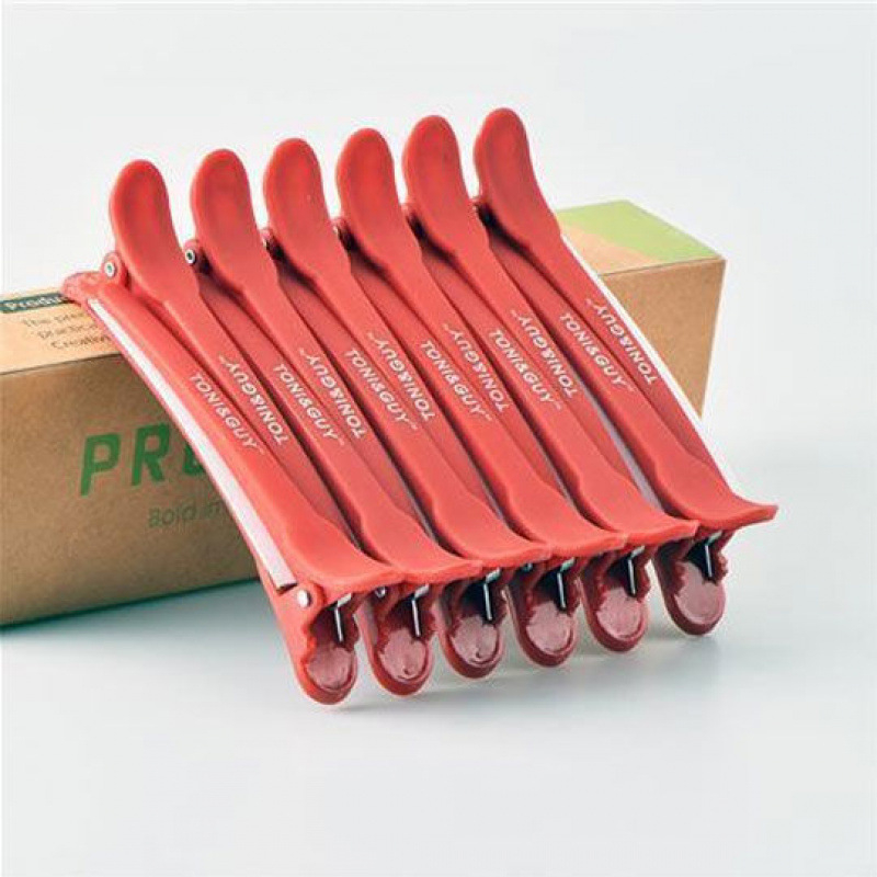 Pardiklapsu juukselõikus ja lokkide värvimine vaheseinaklamber juuksurisalongi professionaalne juukseklamber jälgita juuksuritooted juuksuriklamber