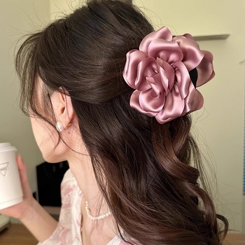 Temperamentne kõrge meelega roosiga haaramisklamber, naiste kõrge meelega õrna lillega juuksenõelaga seljapea haikalaga peakate