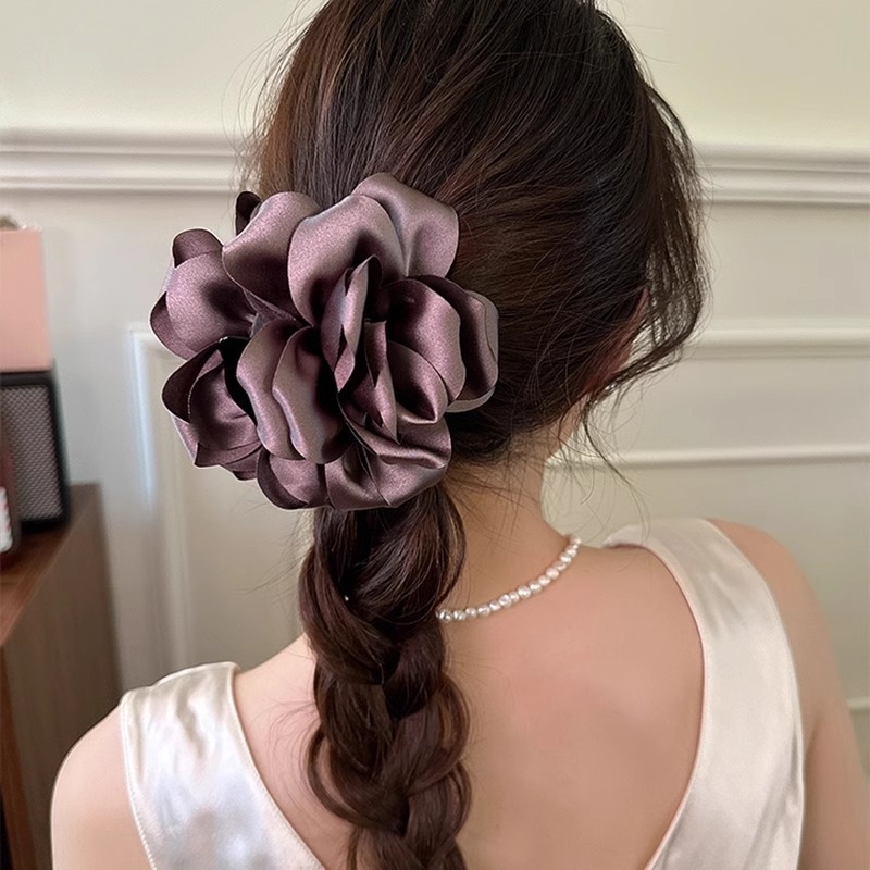 Temperamentne kõrge meelega roosiga haaramisklamber, naiste kõrge meelega õrna lillega juuksenõelaga seljapea haikalaga peakate