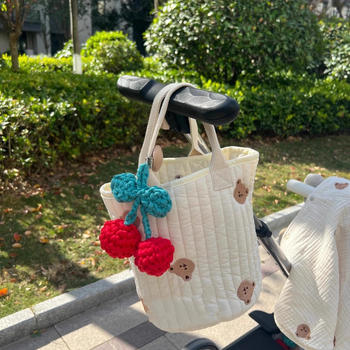 Lõuna-Korea puhas käsitööna valminud kirsipuust ripatsiga lapsevankri mugav rippuv nibuklambriga rippkaunistus