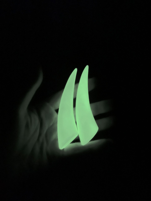 Tume gooti kuradinurga serva tangid juuste halloweeni kostüümi koomiksimustade juuste aksessuaarid juuksenõel