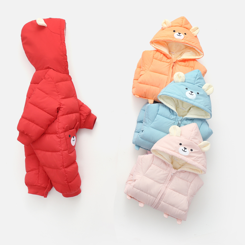 Vastsündinud beebiülikond, suur punane tepitud kombinesoon, tüüpi beebi roomamisülikond, sügis- ja talveriided meestele ja naistele