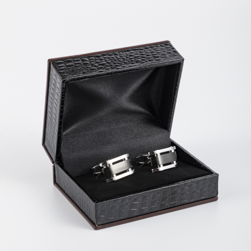 Sandėlyje naujos aukštos kokybės dvispalvės nerūdijančio plieno sąsagos, tarpvalstybinės, seksualios vyriškos prancūziškų marškinių sąsagos, didmeninė prekyba